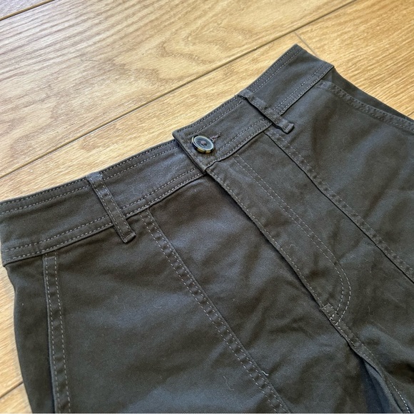 💲2/$15 NWOT H&M Army Green Cotton Twill High Waisted Cargo/Utility Shorts - 4 - Picture 5 of 9